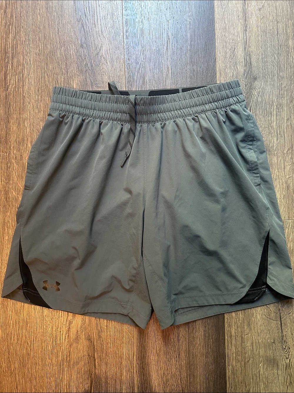 Under Armour Olive Gray Men's Athletic Shorts